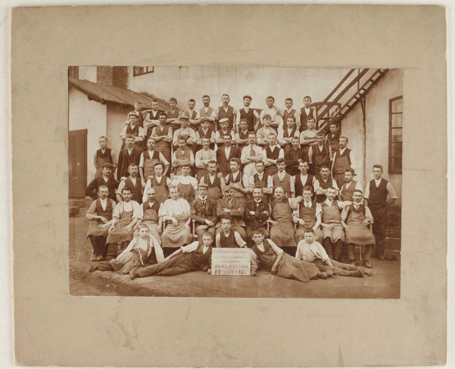 Pracownicy fabryki mebli Kohn w Cieszynie, 1908